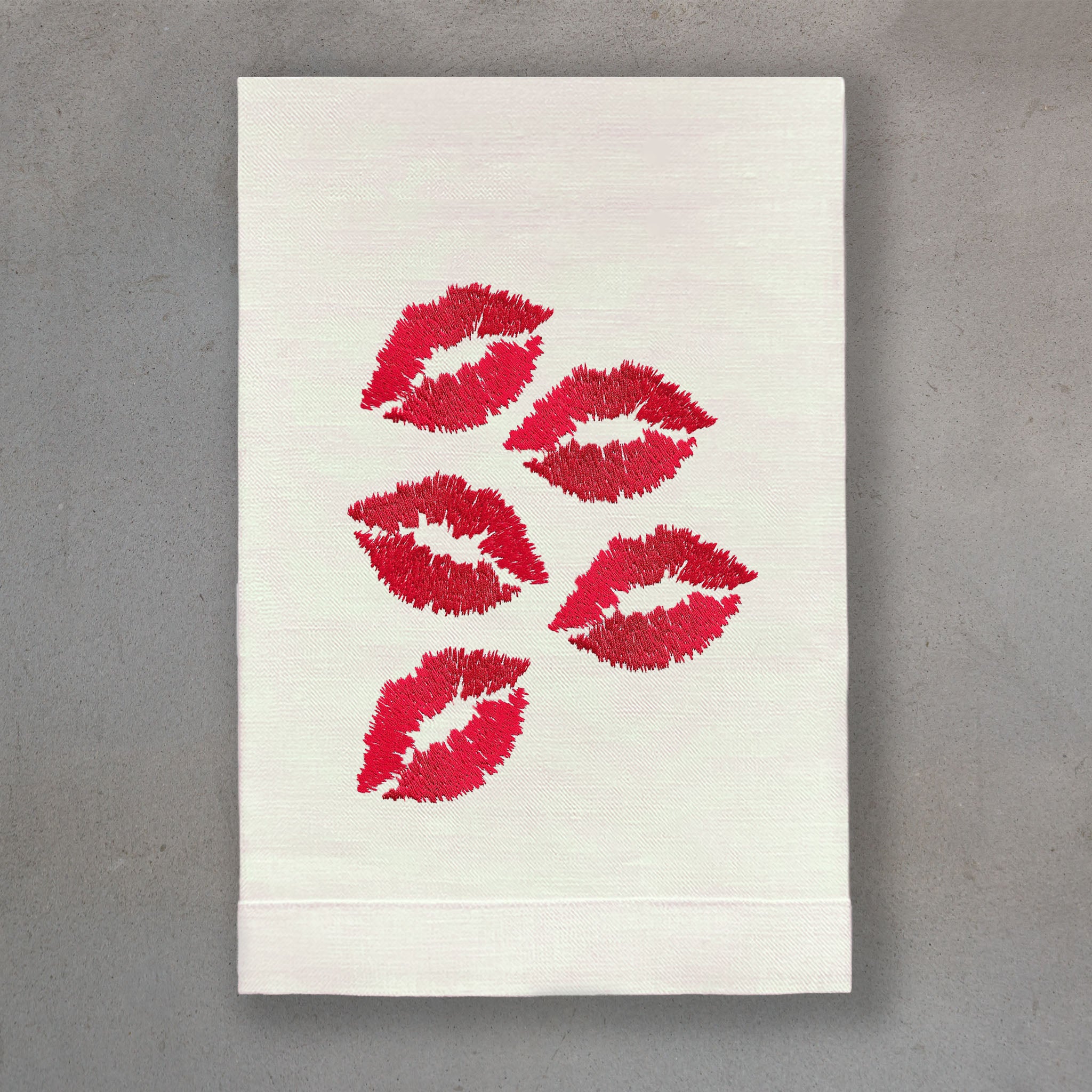 Smooch Red | Ivory Linen