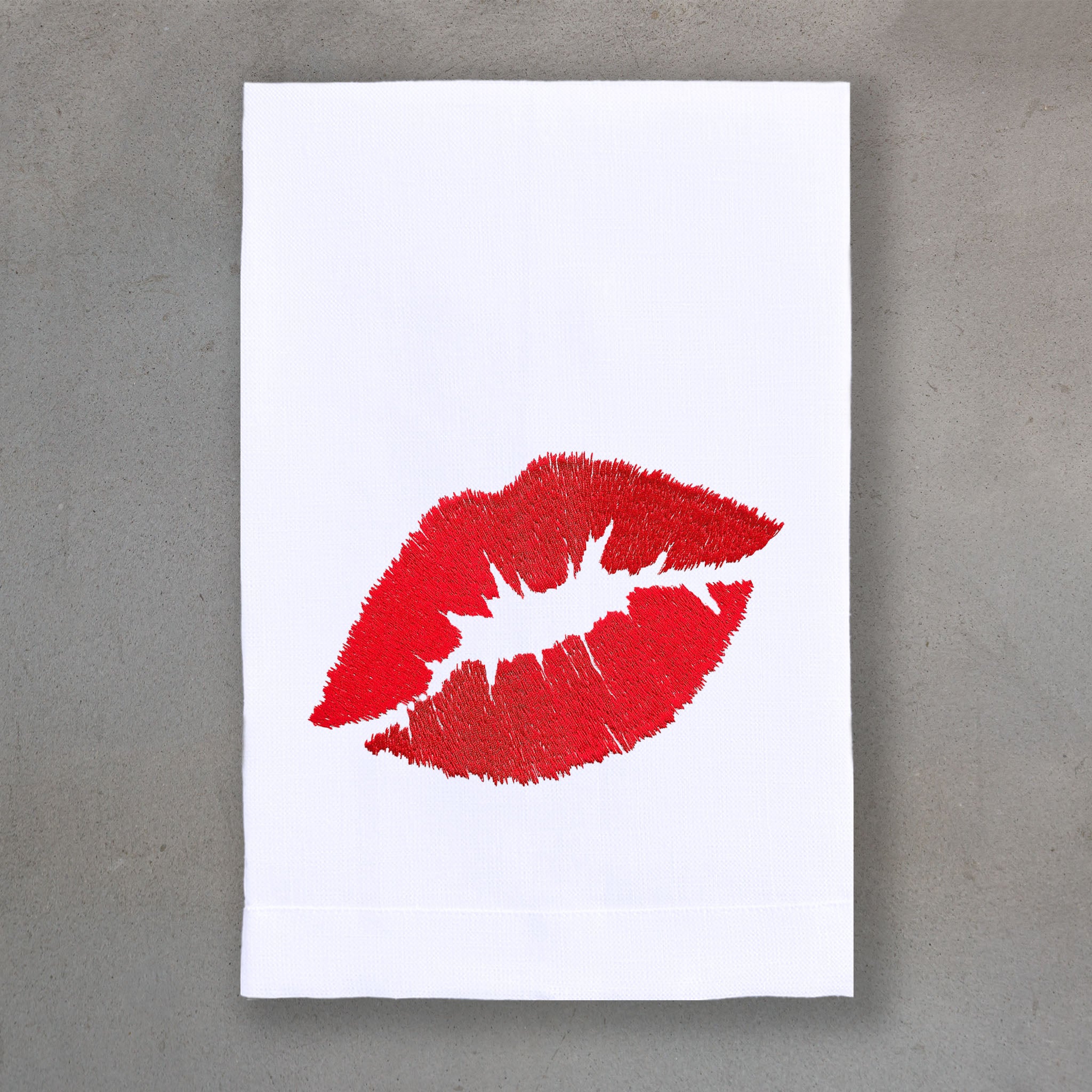 Kiss Red | White Linen